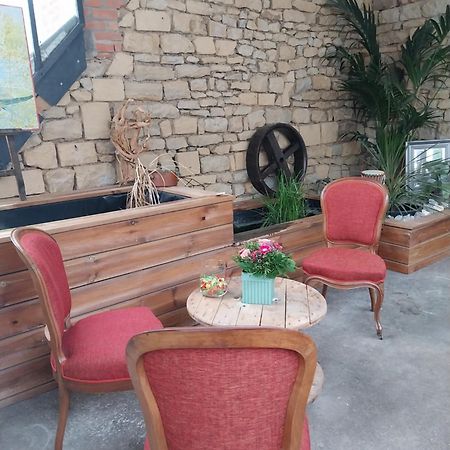 Studio Chaleureux En Hyper Centre Шарлевиль-Мезьер Экстерьер фото